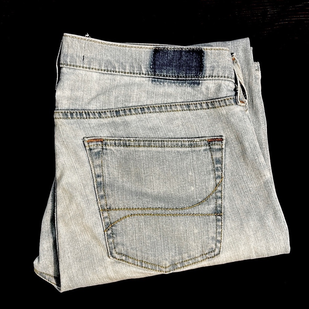 Hollister Slim Straight Light Wash Blue Distressed Jeans | Sz 34 Men’s